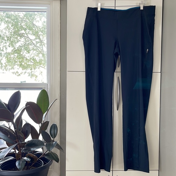 Columbia Pants - Columbia, L, omni-shield advanced repellency, black activewear, pull on, EUC.